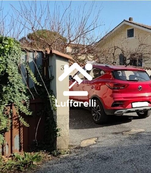 Immagine di NEGOZIO O LOCALE COMMERCIALE VIA DELL’ACQUA ACETOSA – FRASCATI