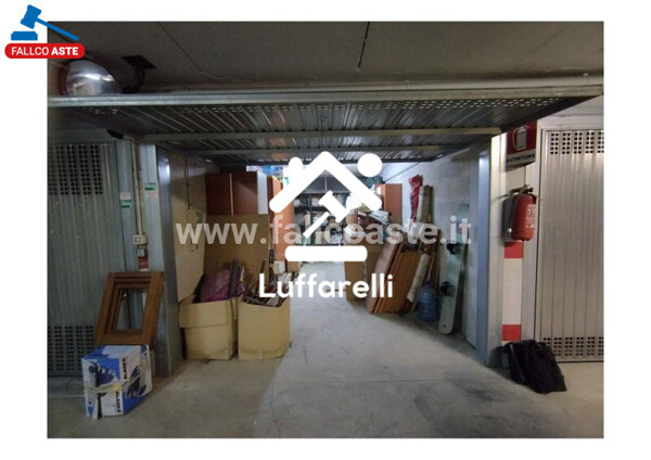 GARAGE / POSTO AUTO VIA DI BRAVETTA - ROMA — foto 9