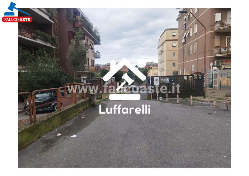 Immagine di GARAGE / POSTO AUTO VIA DI BRAVETTA – ROMA