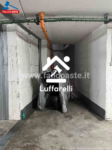 DEPOSITO / MAGAZZINO VIALE ITALO CALVINO - ROMA — foto 2