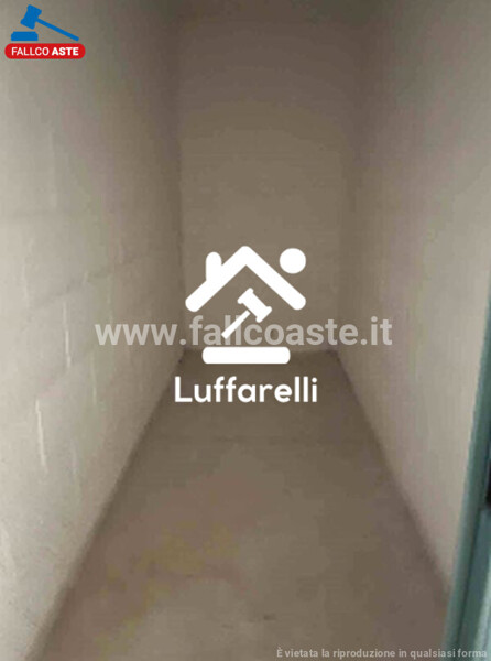 DEPOSITO / MAGAZZINO VIALE ITALO CALVINO - ROMA — foto 2