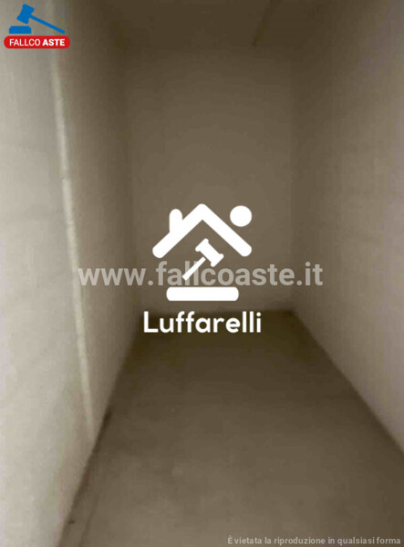 DEPOSITO / MAGAZZINO VIALE ITALO CALVINO - ROMA — foto 2