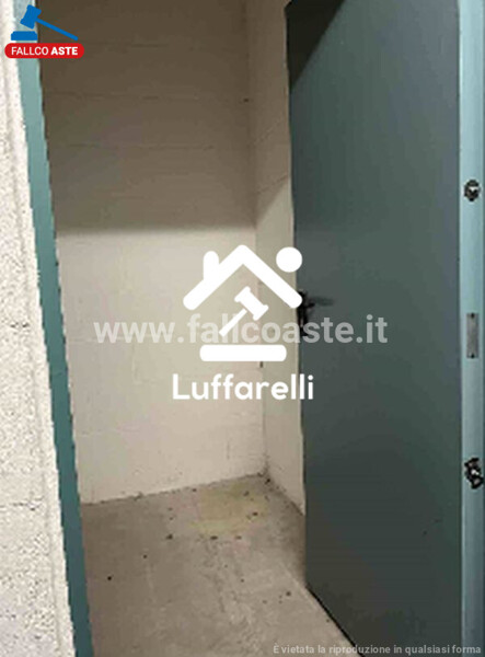 DEPOSITO / MAGAZZINO VIALE ITALO CALVINO - ROMA — foto 2