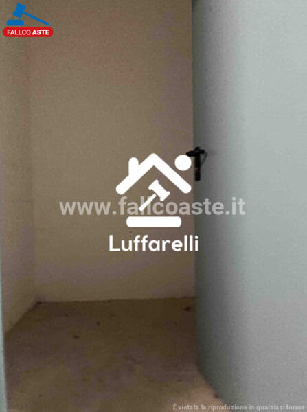 DEPOSITO / MAGAZZINO VIALE ITALO CALVINO - ROMA — foto 2
