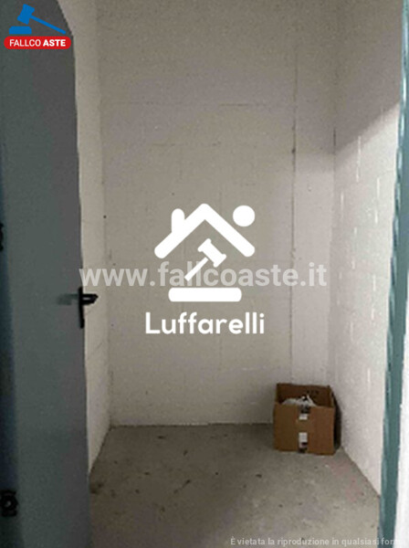 DEPOSITO / MAGAZZINO VIALE ITALO CALVINO - ROMA — foto 2