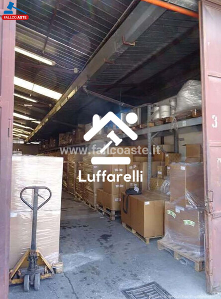 DEPOSITO / MAGAZZINO VIA LAGO DI ALBANO - TIVOLI — foto 8