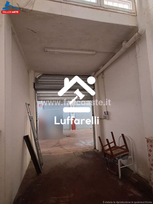 Immagine di DEPOSITO / MAGAZZINO VIA MARTINO ROTA – ROMA