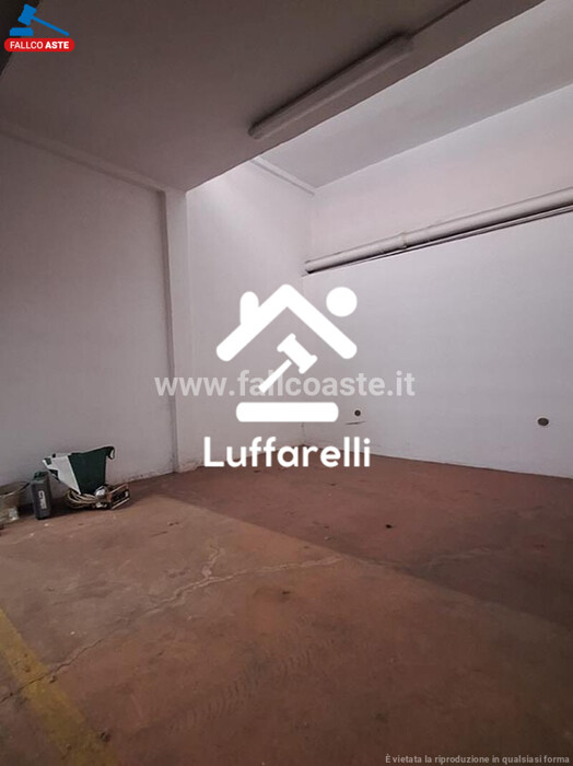 Immagine di DEPOSITO / MAGAZZINO VIA MARTINO ROTA – ROMA