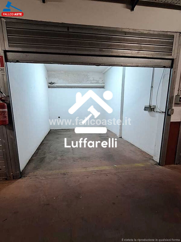 Immagine di DEPOSITO / MAGAZZINO VIA MARTINO ROTA – ROMA