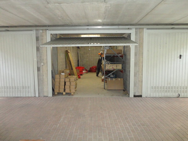 GARAGE / POSTO AUTO FRAZIONE CONFRERIA PIAZZALE SAN DEFENDENTE - CUNEO — foto 2