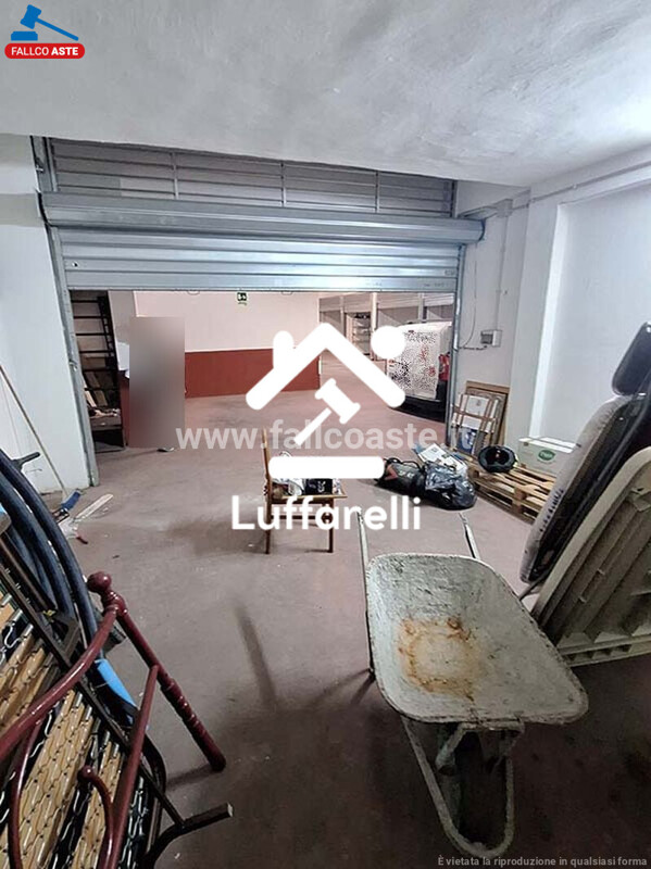 Immagine di DEPOSITO / MAGAZZINO VIA MARTINO ROTA – ROMA