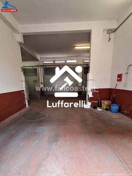 Immagine di DEPOSITO / MAGAZZINO VIA MARTINO ROTA – ROMA