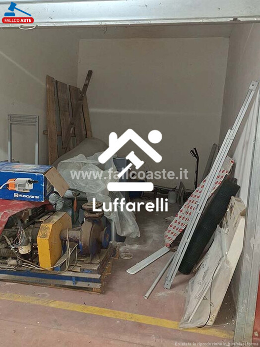 Immagine di DEPOSITO / MAGAZZINO VIA MARTINO ROTA – ROMA