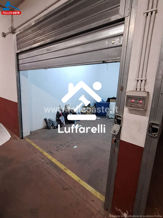 Immagine di DEPOSITO / MAGAZZINO VIA MARTINO ROTA – ROMA