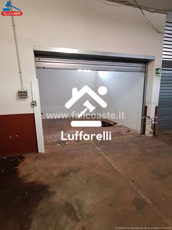 Immagine di DEPOSITO / MAGAZZINO VIA MARTINO ROTA – ROMA