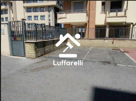 GARAGE / POSTO AUTO LOCALITÀ TORRINO MEZZOCAMINO - ROMA — foto 2