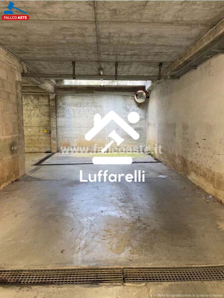 GARAGE / POSTO AUTO LARGO VITTORIO VETTORI - ROMA — foto 4