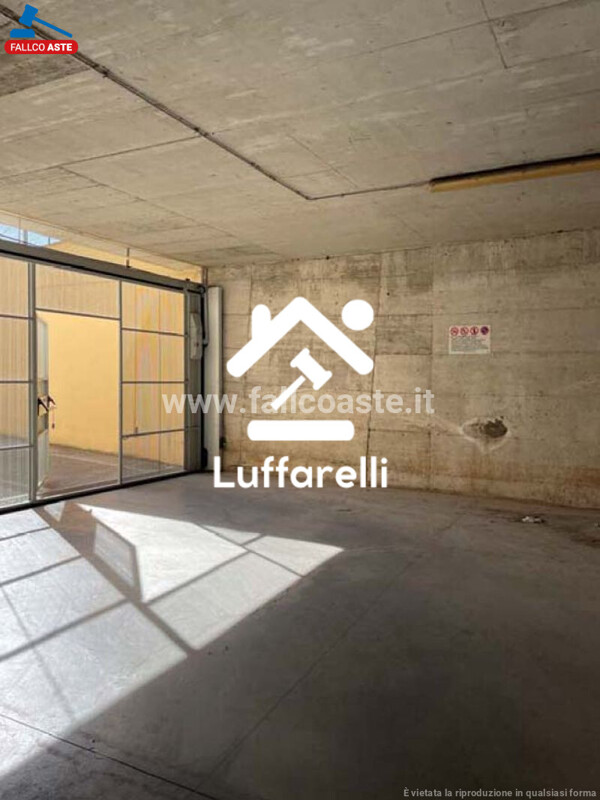 Immagine di GARAGE / POSTO AUTO LARGO VITTORIO VETTORI – ROMA