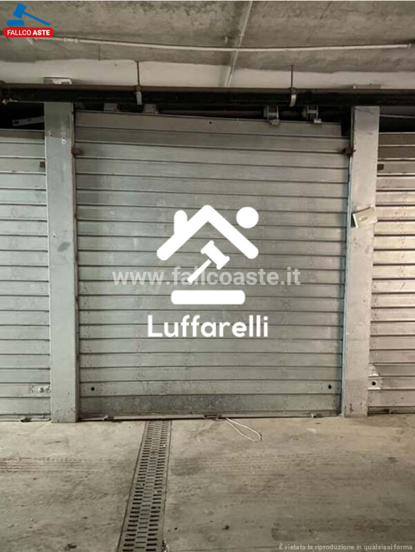 Immagine di GARAGE / POSTO AUTO LARGO VITTORIO VETTORI – ROMA