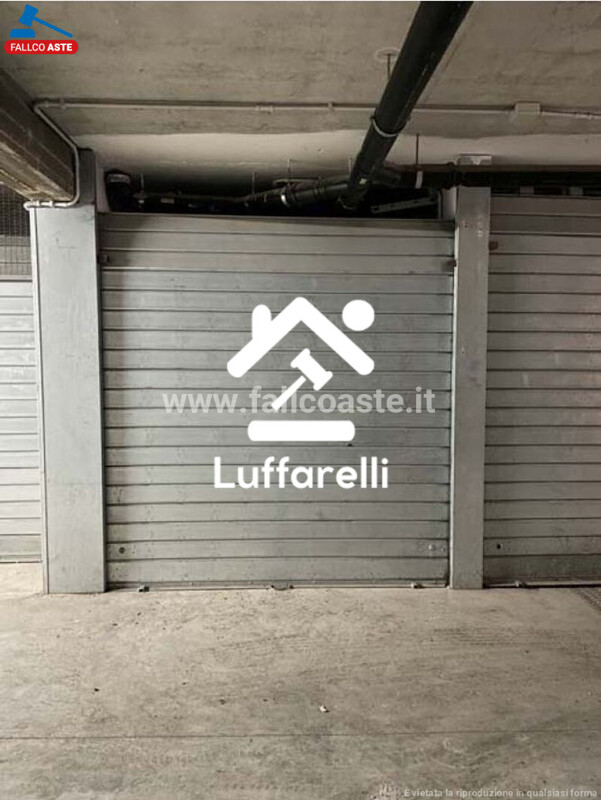 Immagine di GARAGE / POSTO AUTO LARGO VITTORIO VETTORI – ROMA