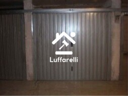 Immagine di GARAGE / POSTO AUTO VIA DI GROTTA DI GREGNA 23 – ROMA