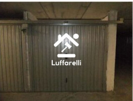 Immagine di GARAGE / POSTO AUTO VIA DI GROTTA DI GREGNA 23 – ROMA