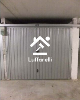 Immagine di GARAGE / POSTO AUTO VIA DI GROTTA DI GREGNA 23 – ROMA