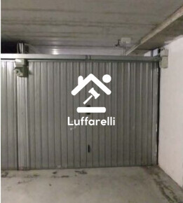 Immagine di GARAGE / POSTO AUTO VIA DI GROTTA DI GREGNA 23 – ROMA