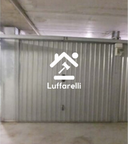 Immagine di GARAGE / POSTO AUTO VIA DI GROTTA DI GREGNA 23 – ROMA
