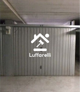 Immagine di GARAGE / POSTO AUTO VIA DI GROTTA DI GREGNA 23 – ROMA