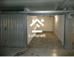 Immagine di GARAGE / POSTO AUTO VIA DI GROTTA DI GREGNA 23 – ROMA