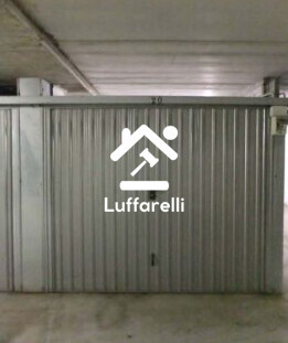 Immagine di GARAGE / POSTO AUTO VIA DI GROTTA DI GREGNA 23 – ROMA