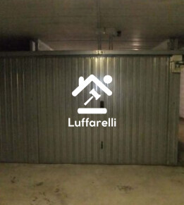Immagine di GARAGE / POSTO AUTO VIA DI GROTTA DI GREGNA 23 – ROMA