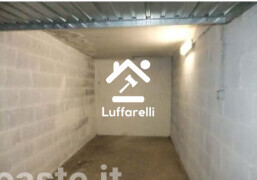 Immagine di GARAGE / POSTO AUTO VIA DI GROTTA DI GREGNA 23 – ROMA