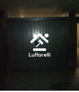 Immagine di GARAGE / POSTO AUTO VIA DI GROTTA DI GREGNA 23 – ROMA