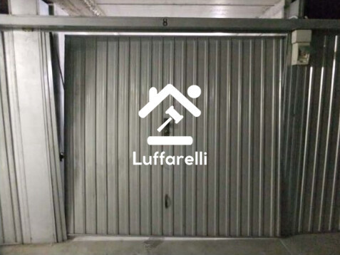 Immagine di GARAGE / POSTO AUTO VIA DI GROTTA DI GREGNA – ROMA