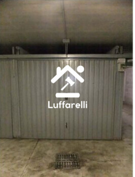 Immagine di GARAGE / POSTO AUTO VIA DI GROTTA DI GREGNA – ROMA