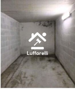 Immagine di GARAGE / POSTO AUTO VIA DI GROTTA DI GREGNA – ROMA