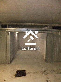 Immagine di GARAGE / POSTO AUTO VIA DI GROTTA DI GREGNA – ROMA