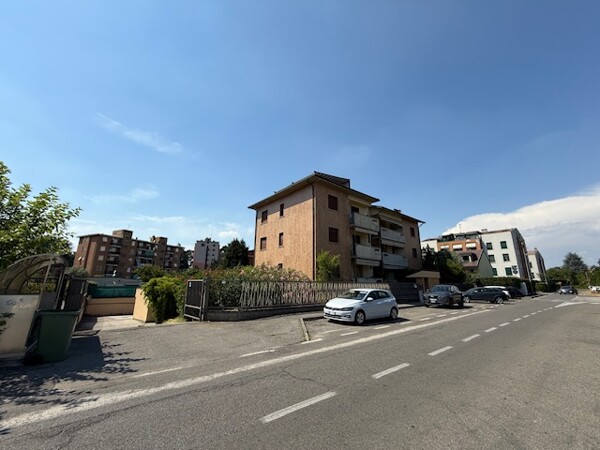 GARAGE / POSTO AUTO VIA DONATORI DI SANGUE - VILLASANTA — foto 3