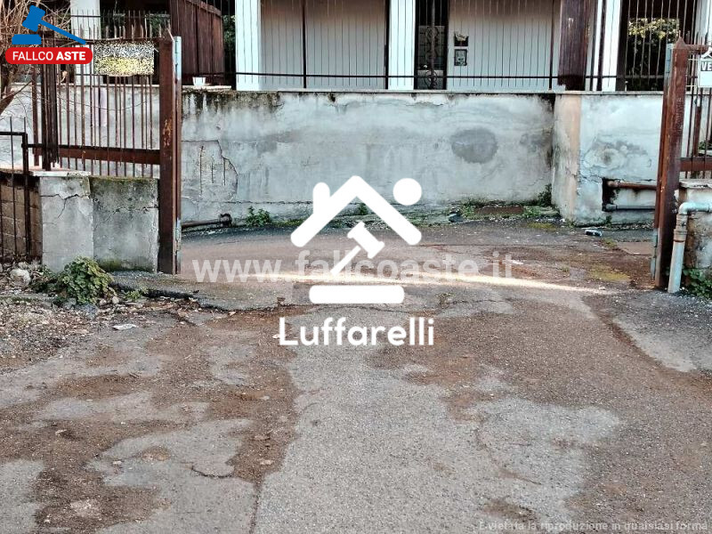 Immagine di GARAGE / POSTO AUTO LARGO TRIESTE – GUIDONIA MONTECELIO