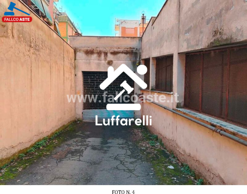 Immagine di GARAGE / POSTO AUTO LARGO TRIESTE – GUIDONIA MONTECELIO