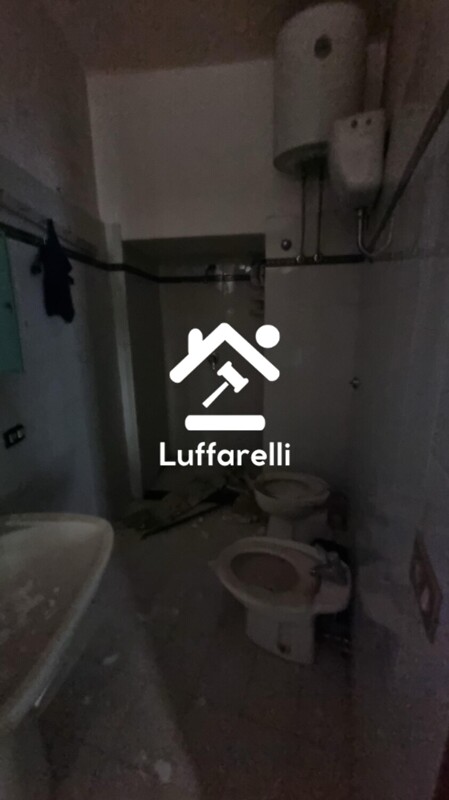 Immagine di NEGOZIO O LOCALE COMMERCIALE VIA CASALENO MONTAGNA – MONTE SAN GIOVANNI CAMPANO
