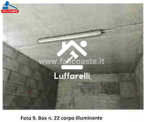 GARAGE / POSTO AUTO VIA DELLA VALLE DEI FONTANILI - ROMA — foto 8