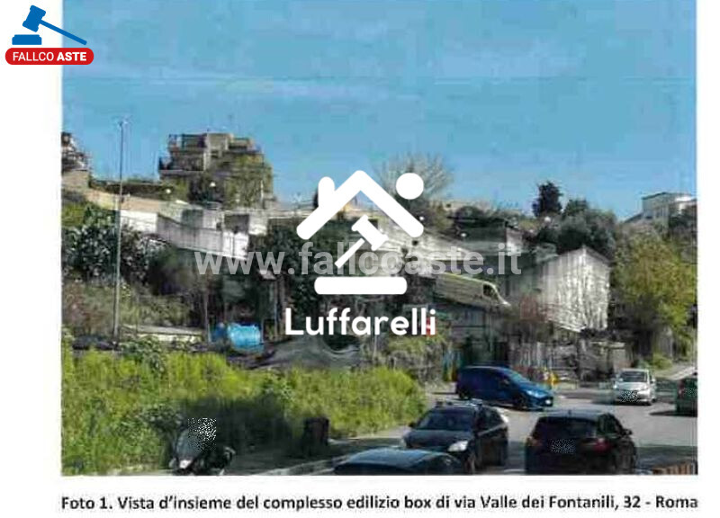 Immagine di GARAGE / POSTO AUTO VIA DELLA VALLE DEI FONTANILI – ROMA