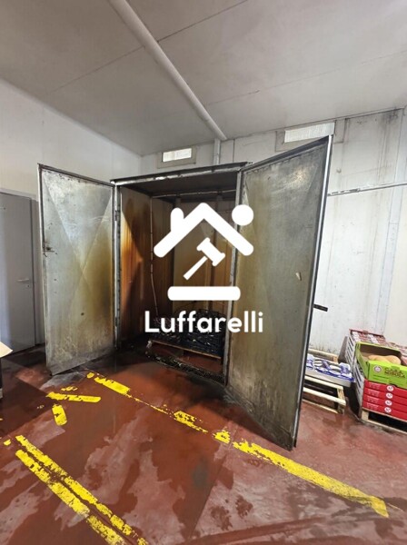 CAPANNONE / IMMOBILI INDUSTRIALI VIA SETTE ACQUE - FONDI — foto 9
