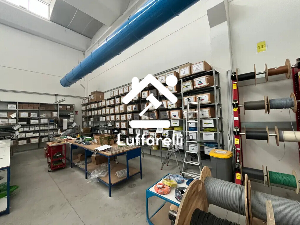 Arredi Da Ufficio E Varie — foto 9