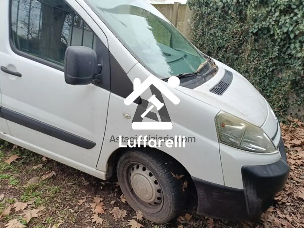 Automezzi Commerciali — foto 2