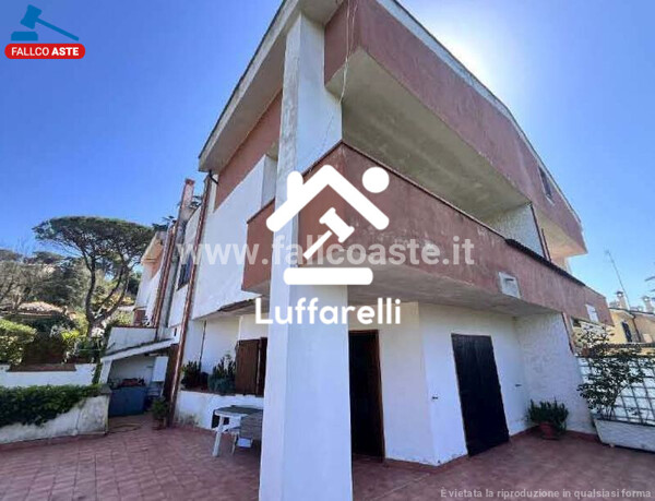 CASA / VILLA VIA SAN FRANCESCO D'ASSISI - CAMPAGNANO DI ROMA — foto 2