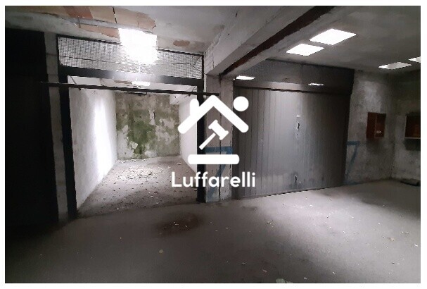 Immagine di GARAGE / POSTO AUTO VIA ISONZO – GROTTAFERRATA